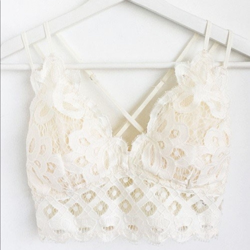 Beautiful Crochet Lace Bralette - Off White *NEW*